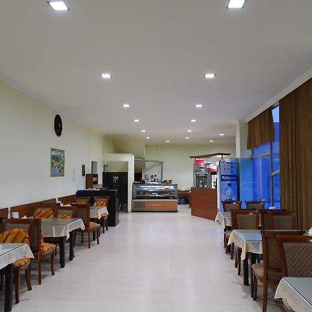 Hotel 725 Batumi Esterno foto