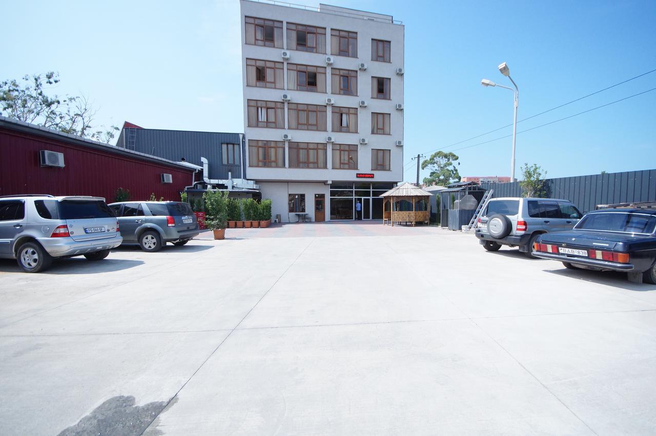 Hotel 725 Batumi Esterno foto