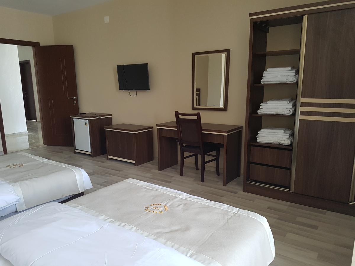 Hotel 725 Batumi Esterno foto